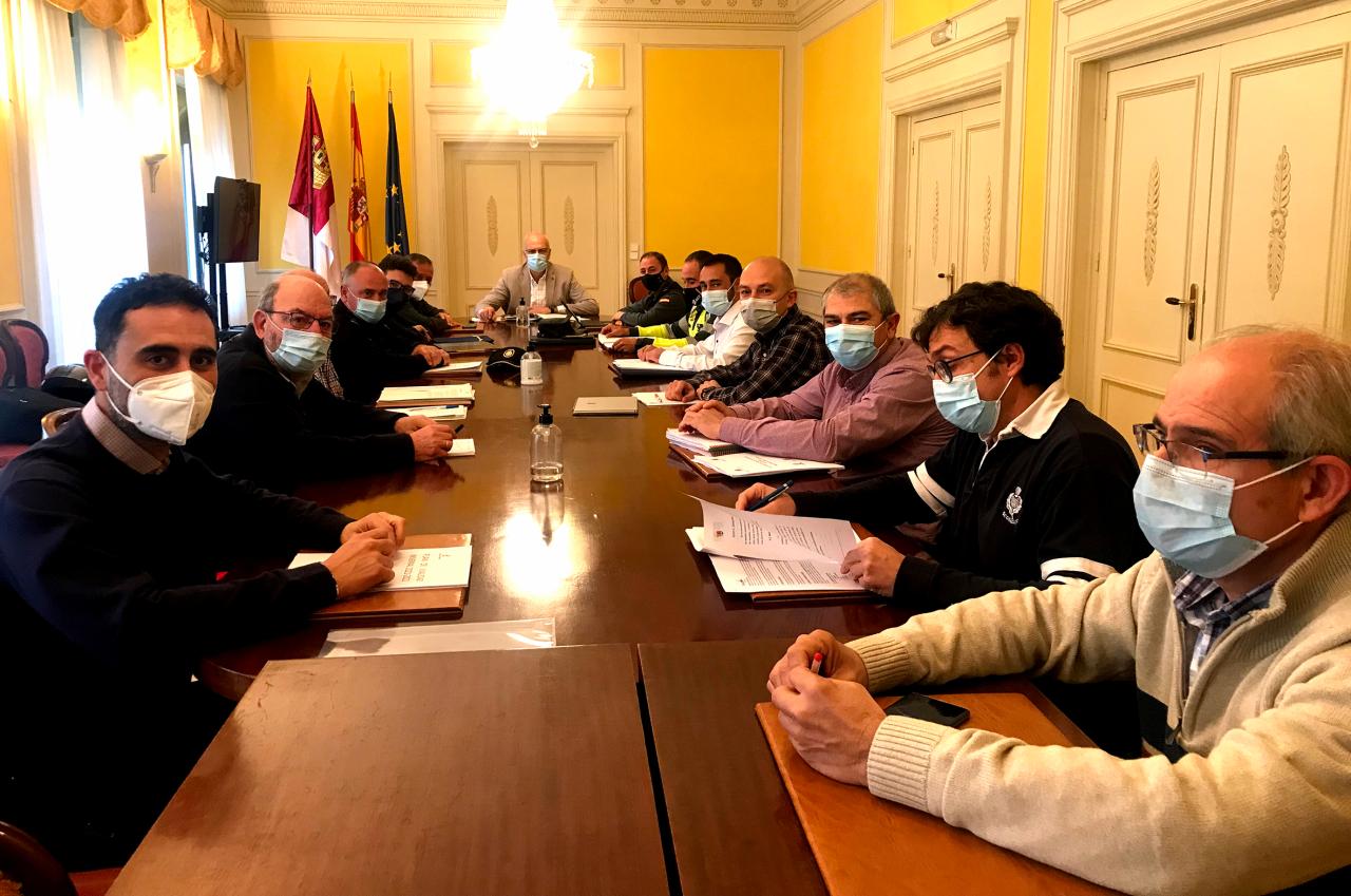 El subdelegado del Gobierno, Juan Rodríguez, presenta el Plan de Vialidad Invernal 2021/22 para la provincia de Cuenca
