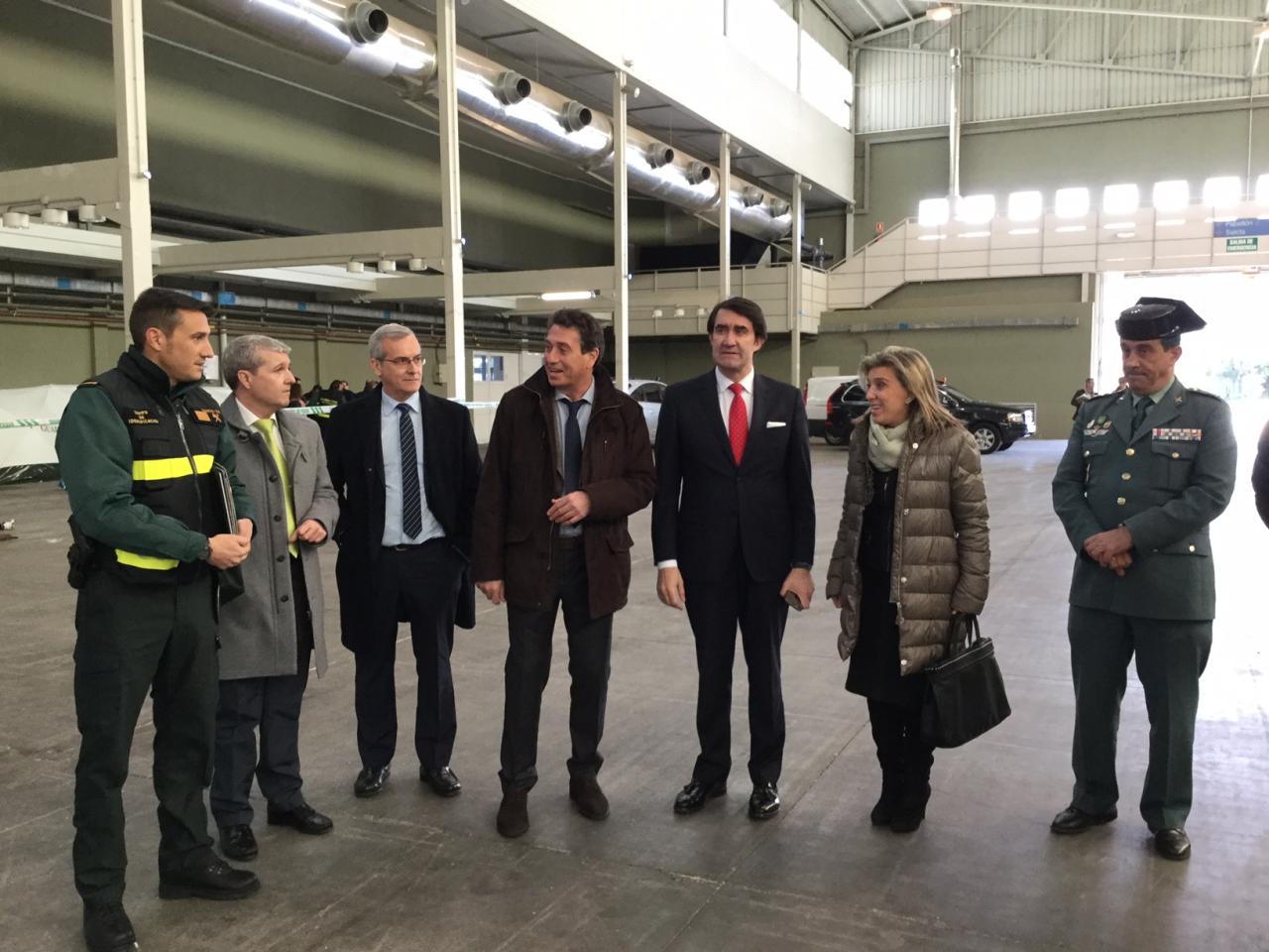 La delegada del Gobierno en Castilla y León y el consejero de Fomento y Medio Ambiente visitan el curso 'Simulacro de accidentes con víctimas múltiples' en el que participan expertos de toda España