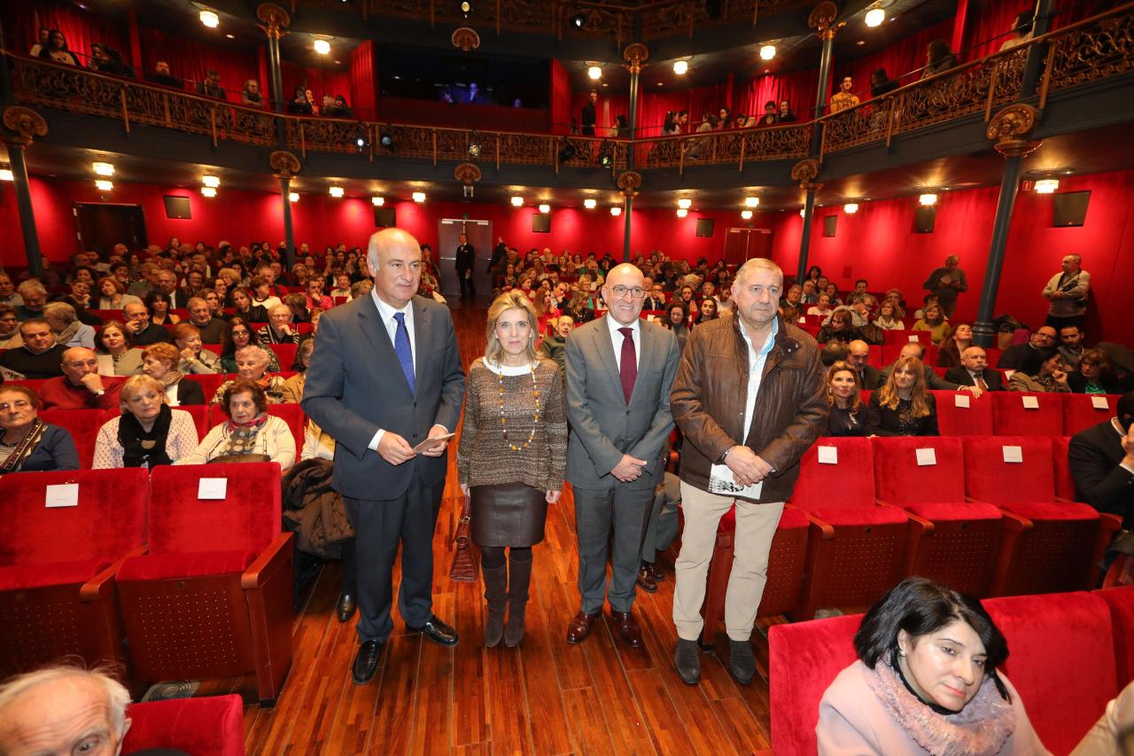 El secretario de Estado de Cultura, Fernando Benzo, asiste al homenaje de Marienma en el Teatro Zorrilla