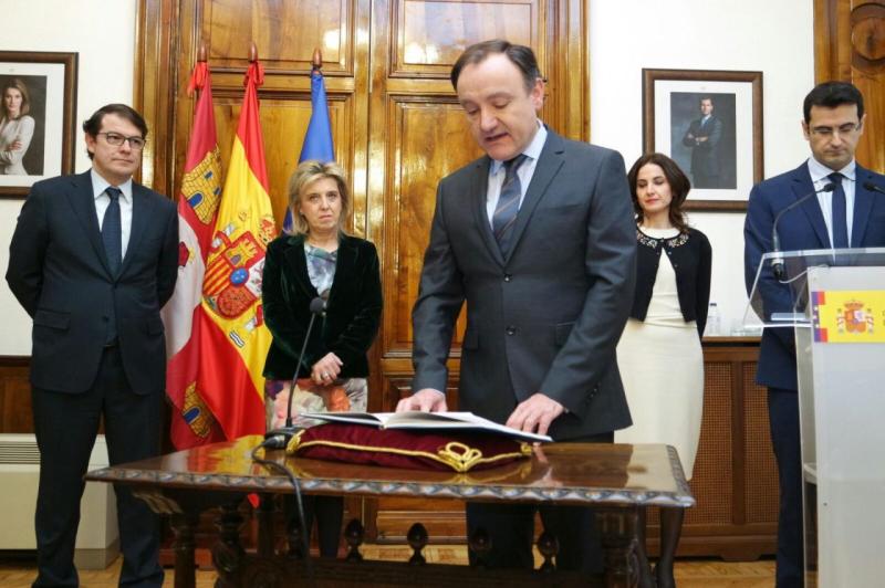 La delegada del Gobierno en Castilla y León preside el acto de toma de posesión del nuevo subdelegado en Salamanca, Antonio Andrés Laso