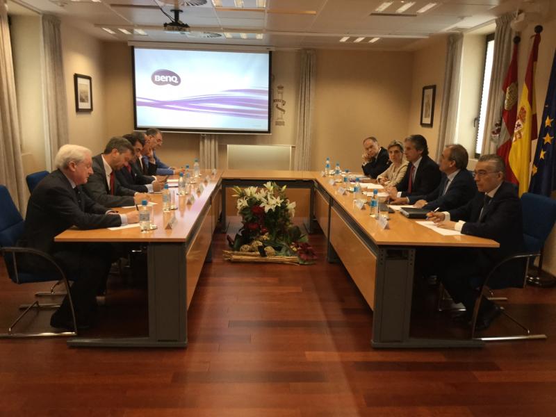 El ministro de Fomento presenta la primera fase del estudio informativo de la línea de alta velocidad Burgos-Vitoria