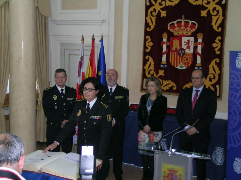 La delegada del Gobierno en Castilla y León preside el acto de toma de posesión de María Montserrat Marín López como comisaria jefe provincial de la Policía Nacional en Palencia