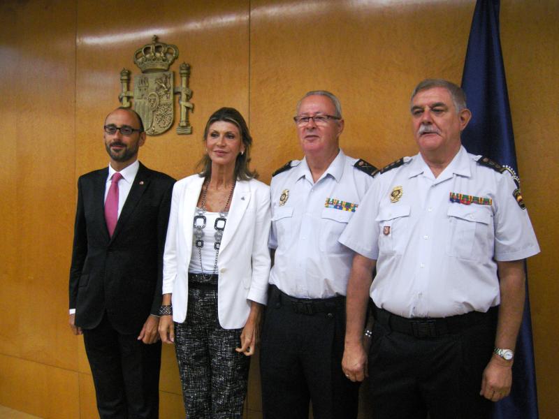 Llanos de Luna ha presidido la toma de posesión de Carlos Yubero como comisario jefe provincial de la Policía Nacional en Tarragona