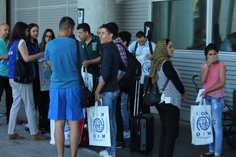 Llegan a España 16 refugiados de nacionalidad iraquí, siria e eritrea procedentes de Grecia
