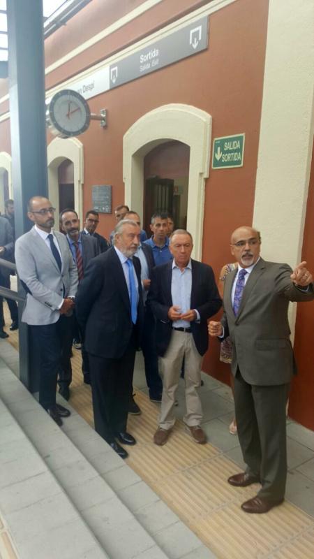 Gómez-Pomar visita la estación de Sant Joan Despí tras la finalización de las obras de mejora realizadas por Renfe