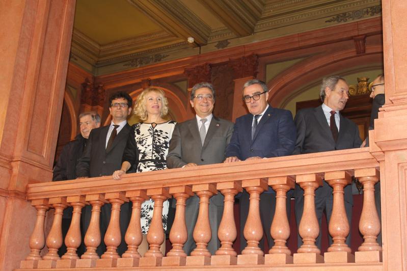 El delegado del Gobierno pide a Puigdemont avanzar juntos con la Constitución 