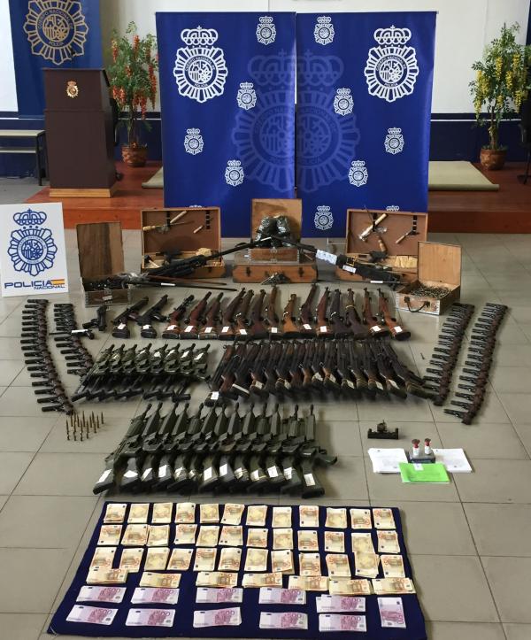 La Policía Nacional encontró entre 10.000 y 12.000 armas valoradas en 10 millones de euros en el mercado negro 
