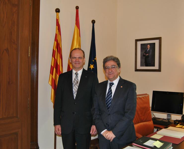 Millo es reuneix amb l’ambaixador d’ Eslovàquia a Espanya