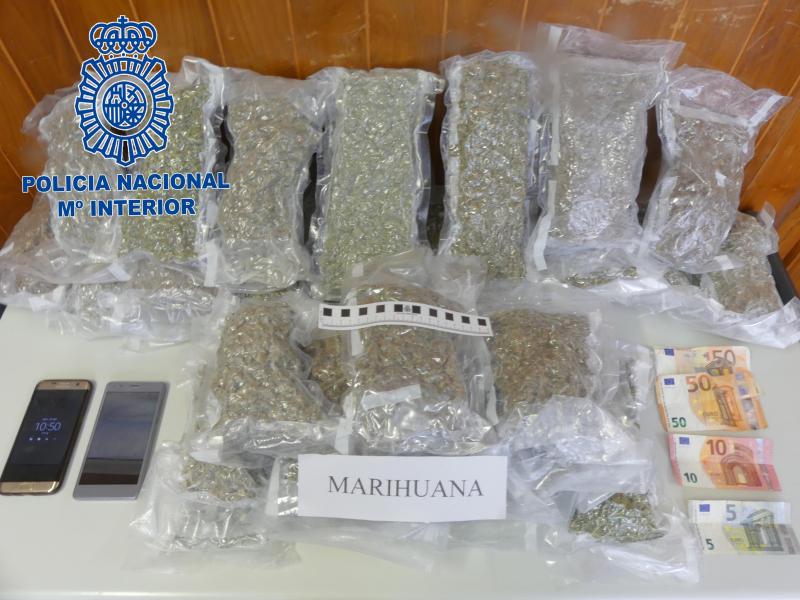 La Policía Nacional aprehende en La Jonquera 7,700 kilos de marihuana destinados a ser distribuidos en Italia