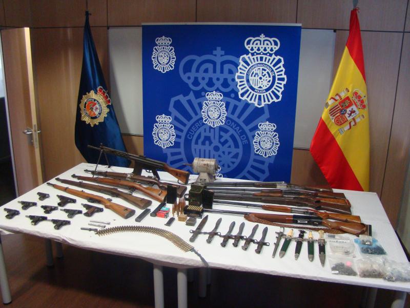 La Policía Nacional detiene a cuatro personas por tráfico ilícito de armas