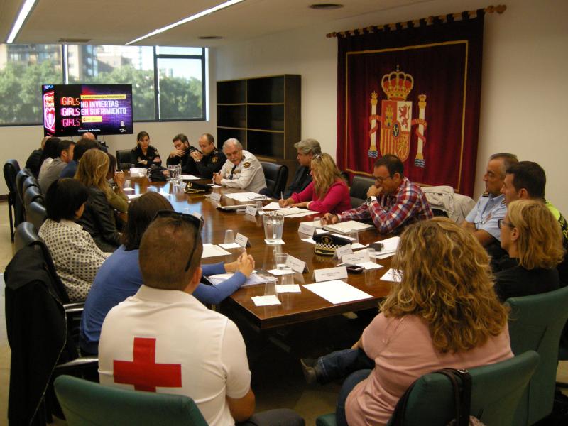 El subdelegat del Govern a Tarragona presideix una reunió de treball de lluita contra l’explotació sexual  