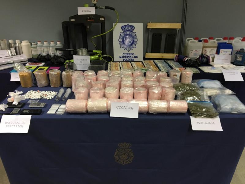 La Policía Nacional desarticula una organización dedicada al tráfico de droga e incauta 745 kilos de cocaína