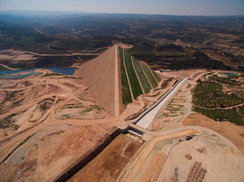 El Ministerio de Agricultura y Pesca, Alimentación y Medio Ambiente licita por 2,4 millones de euros la explotación del Canal Segarra Garrigues (Lleida)