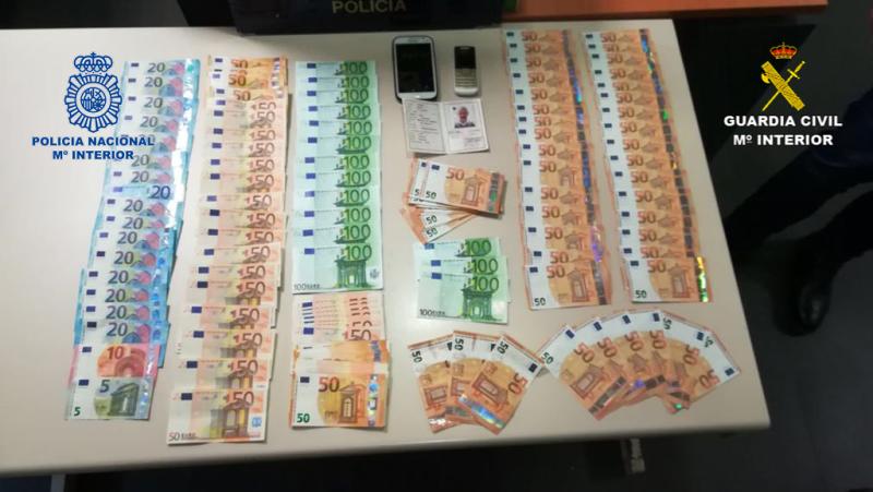 Detenidas tres personas en Barcelona y Alicante que introducían en España billetes falsos procedentes de Italia