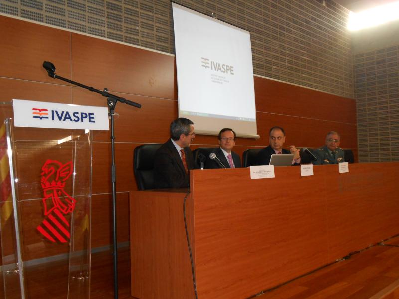 El subdelegado del Gobierno en Valencia preside la jornada de formación sobre seguridad en las aduanas destinada a FCSE
