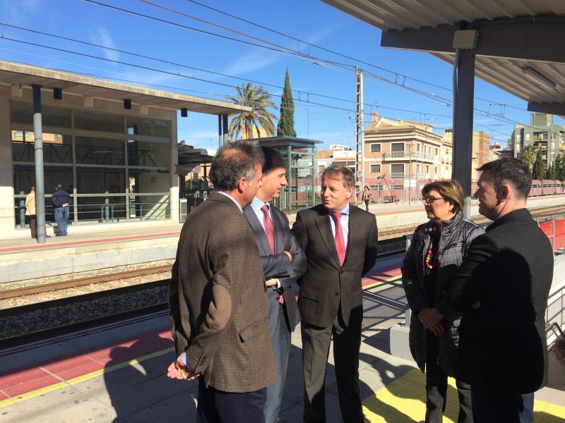 Moragues: “Mejoramos la accesibilidad y acceso a la estación de cercanías de Catarroja para sus 3.000 usuarios diarios”