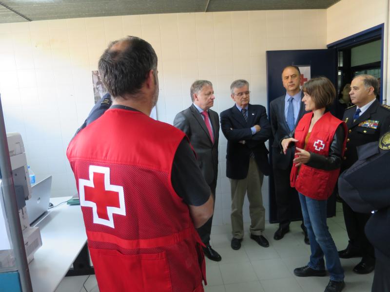 Cruz Roja Valencia trabaja desde esta semana en el CIE Zapadores con 6 trabajadores para dar asistencia social a los internos 