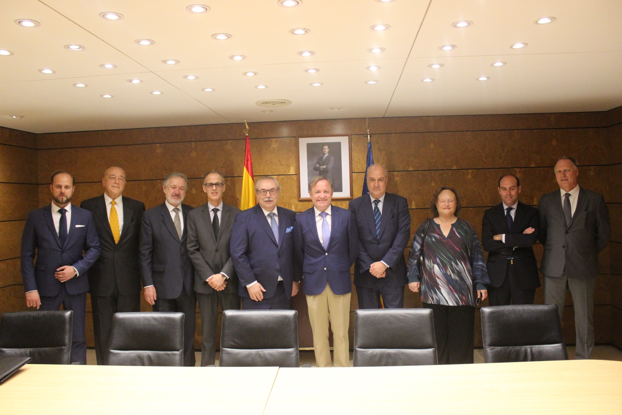 Moragues traslada a los cónsules de 46 países en Valencia el apoyo del Gobierno para fomentar la colaboración política, económica y cultura 