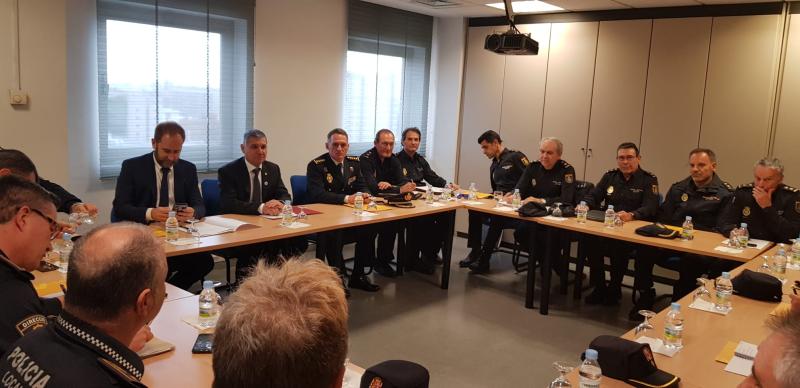 La Delegación del Gobierno impulsa junto al Ayuntamiento de Valencia el seguimiento y la coordinación de las acciones policiales en los distritos de la ciudad