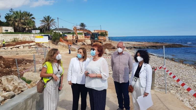La delegada del Gobierno visita las playas de Dénia más afectadas por el temporal Gloria