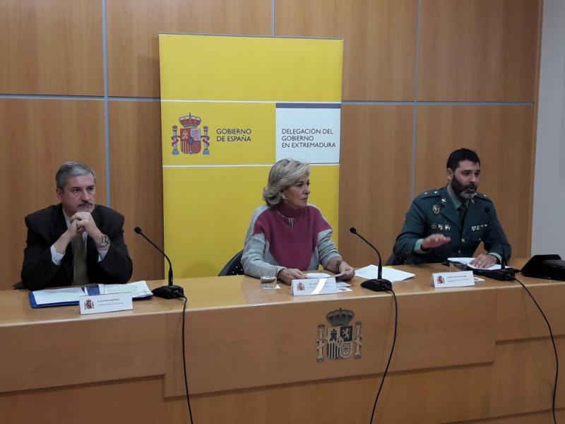 La delegada del Gobierno en Extremadura, Cristina Herrera, presentó la campaña de la DGT