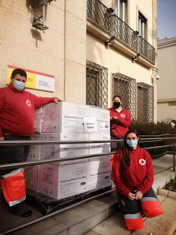 Por provincias, 194.000 mascarillas será distribuidas en la de Badajoz y 92.000 en la de Cáceres