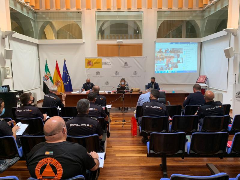 Alrededor de 450 efectivos de Policía y Guardia Civil velarán por la seguridad ciudadana con motivo de los partidos de la Selección en Extremadura 