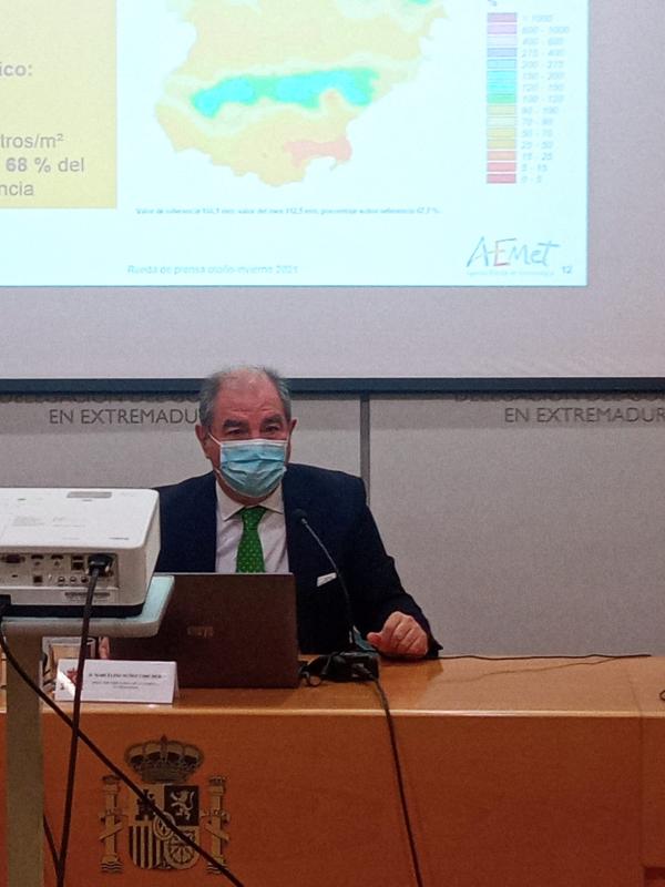 El delegado territorial de la AEMET en Extremadura, Marcelino Núñez, ha hecho público hoy el balance climático de la pasada estación del otoño