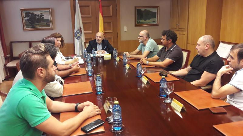 Imagen de la reunión del delegado del Gobierno con representantes sindicales de Invertaresa