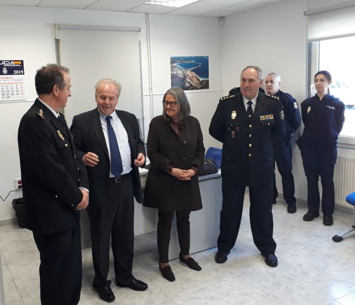 La subdelegada del Gobierno en A Coruña preside la puesta en marcha de la nueva sede policial del puesto fronterizo marítimo de Ferrol 