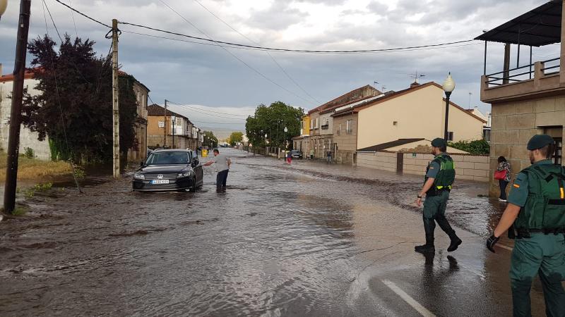 El delegado del Gobierno en Galicia reitera el apoyo del Ejecutivo a los municipios de la comarca de Monterrei afectados por las tormentas del pasado 7 de julio