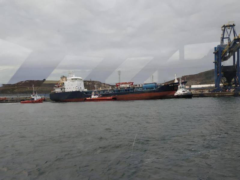 Imagen del buque en el puerto de Ferrol
