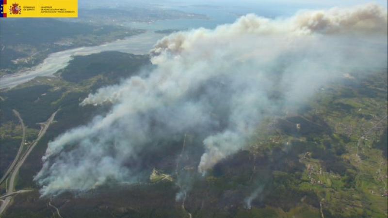 <br/>La Delegación del Gobierno en Galicia informa de la convocatoria de subvenciones para reparar daños causados por catástrofes como el incendio forestal de Rianxo de marzo de 2019<br/>