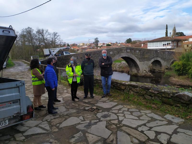 O Ministerio de Transportes reafirma a posta en valor do Camiño de Santiago co inicio da rehabilitación da ponte medieval de Furelos
