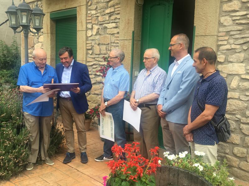 El Delegado del Gobierno en La Rioja agradece la labor y “la constancia” de Sixto, Estanislao y David José durante más de 70 años al servicio de la AEMET y de todos los ciudadanos.
