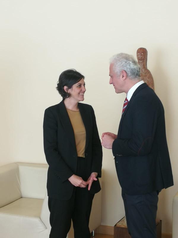 La Delegada del Gobierno se entrevista con el Alcalde de Logroño