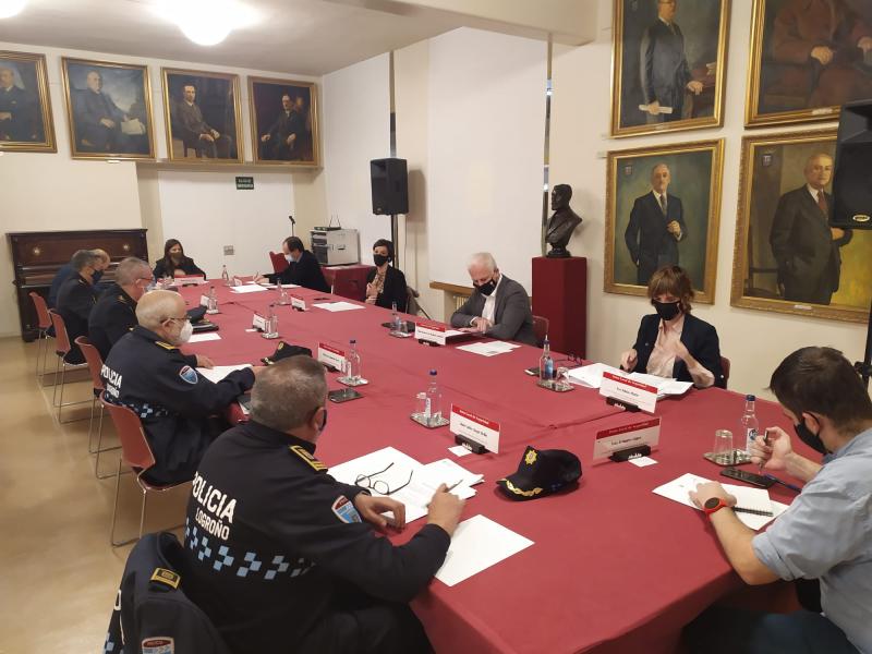 La Junta Local de Seguridad acuerda controles aleatorios para controlar el cierre perimetral de Logroño y hace un llamamiento a la responsabilidad ciudadana