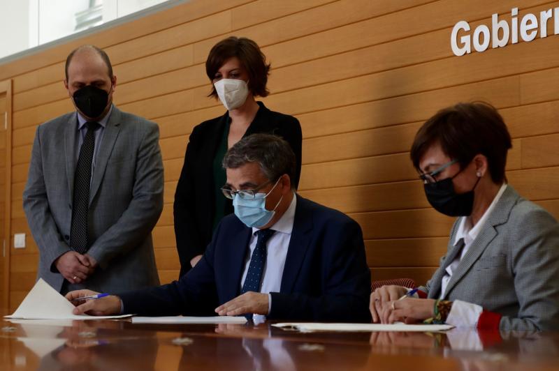 El Gobierno de La Rioja firma un convenio de colaboración con la Guardia Civil por 1,1 millones de euros hasta 2025