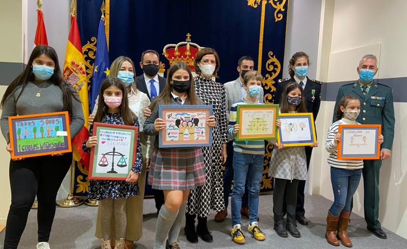 Entrega de los premios del II Certamen de Pintura por la Igualdad de Género de la Delegación del Gobierno en La Rioja