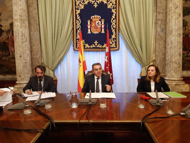 El delegado del Gobierno en Madrid preside la constitución del Centro de Coordinación para aplicar los criterios de actuación del decreto por el que se declara el estado de alarma