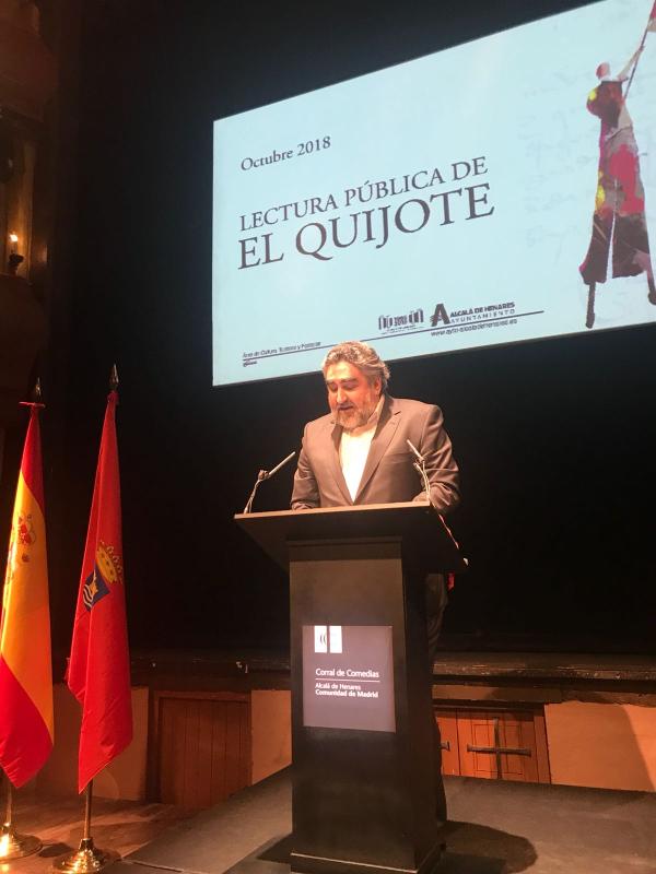 El delegado del Gobierno, Rodríguez Uribes participa en la lectura pública del Quijote en la Semana Cervantina de Alcalá de Henares