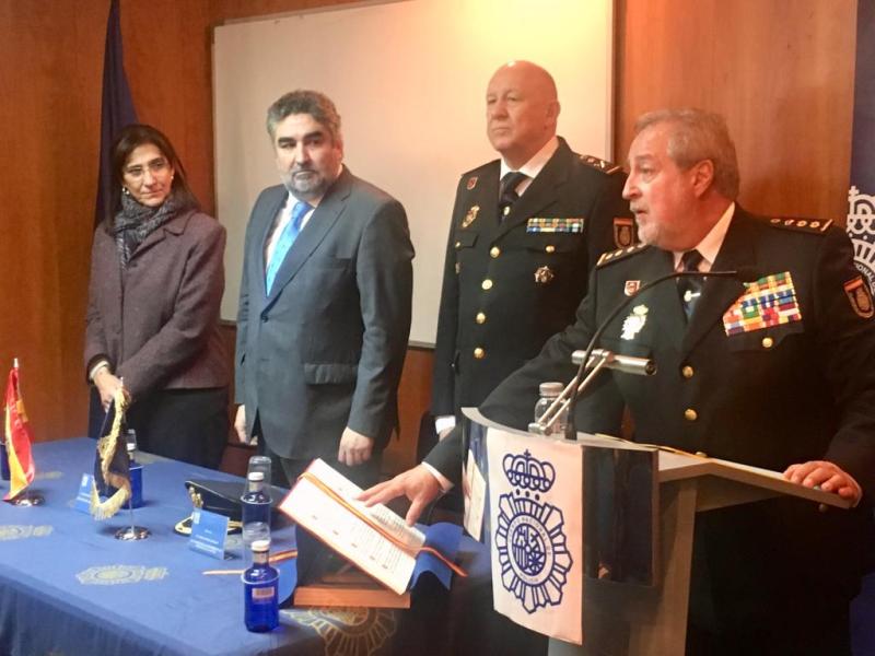 Rodríguez Uribes felicita y da la bienvenida al nuevo comisario Jefe de la Comisaría Local de Pozuelo de Alarcón, Juan Miguel Fernández Isla