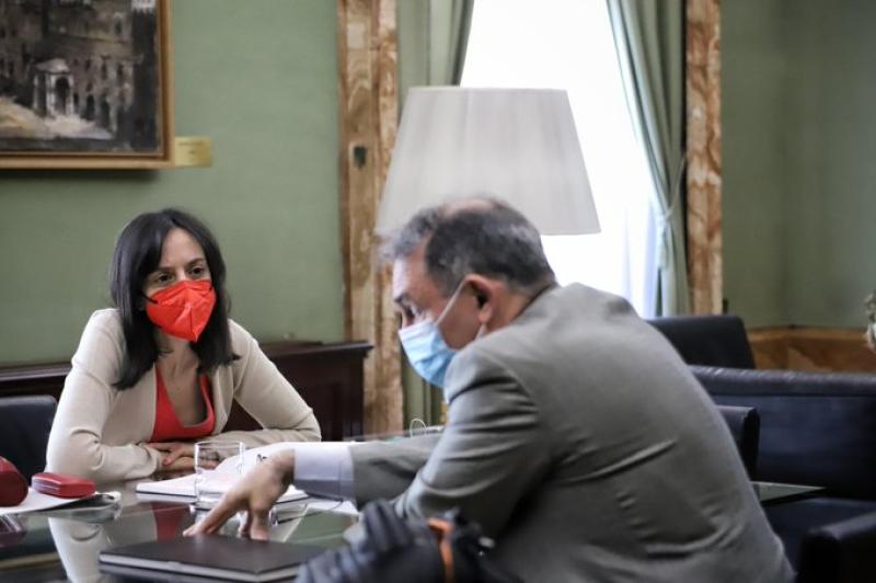 Mercedes González se reúne con el secretario de Estado para la Agenda 2030, Enrique Santiago