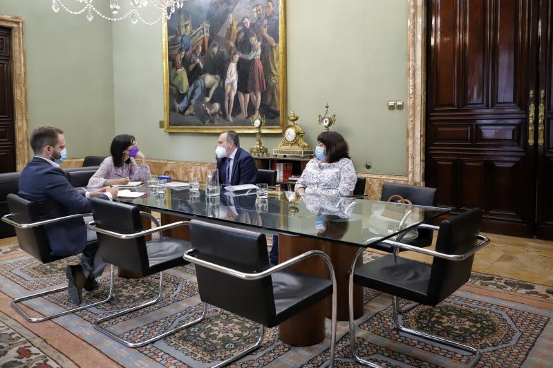 Mercedes González se reúne con los máximos responsables de la ONCE en la Comunidad de Madrid