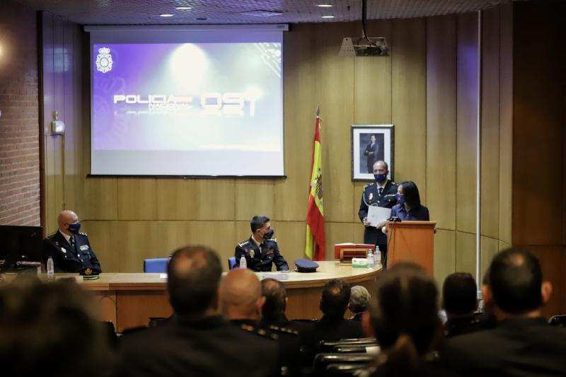 Mercedes González preside la toma de posesión del nuevo Jefe Regional de Operaciones de la Policía en Madrid, Manuel Soto Seoane