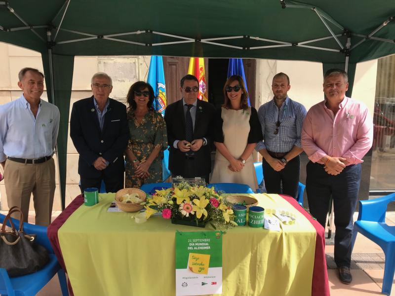 Delegación del Gobierno colabora en la cuestación de la Asociación de Enfermos de Alzheimer de Melilla