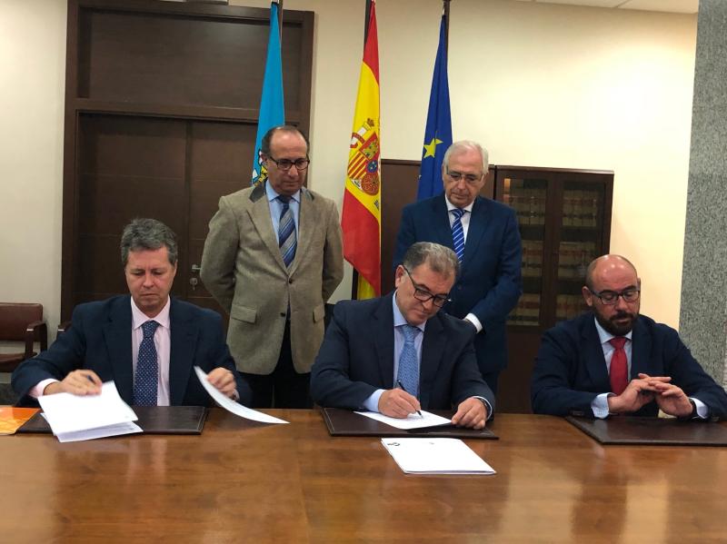 Firma del acta de replanteo e inicio de obras de acondicionamiento de la parcela del nuevo hospital de Melilla