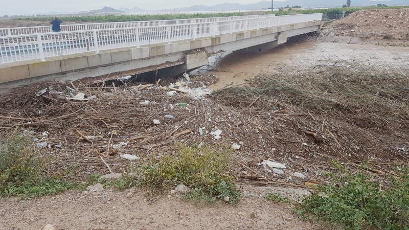 El delegado del Gobierno anuncia obras de emergencia en el canal de drenaje D7 en Los Alcázares en su conexión con la rambla del Albujón