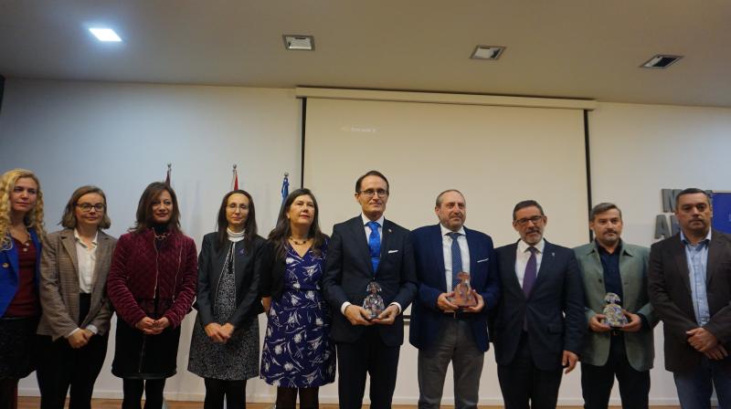 La Delegación del Gobierno reconoce a la Fiscalía, asociación R-Inicia-T y Ambulancias de Lorca con los Premios Menina 2019 por su lucha contra la violencia de género 