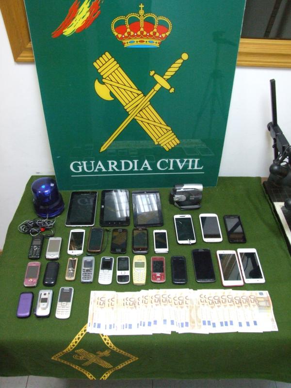 La Guardia Civil detiene a tres personas por varios delitos de robo con fuerza en las cosas y pertenencia a organización criminal 